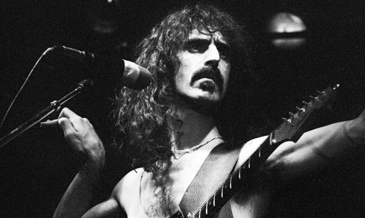 Frank Zappa Hologram to Play With Former Mothers on ‘Bizarre World’ Tour