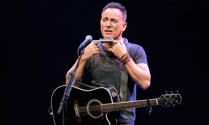 Bruce Springsteen Extends Broadway Run Through December 2018