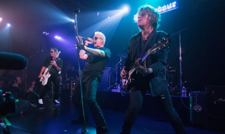 Watch Johnny Depp Perform With Stone Temple Pilots at Tour Opener