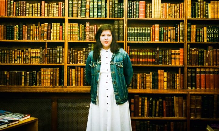 Review:&nbsp;Lucy&nbsp;Dacus Turns Interior Drama Into Indie-Rock Gold on ‘Historian’
