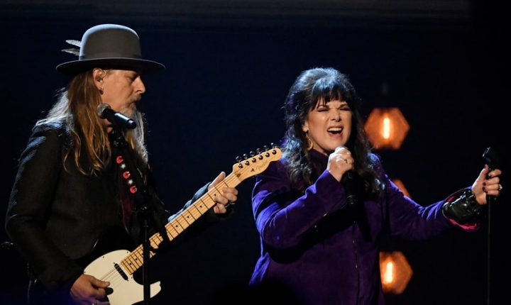 Ann Wilson, Alice in Chains’ Jerry Cantrell Salute Chris Cornell at Rock Hall of Fame