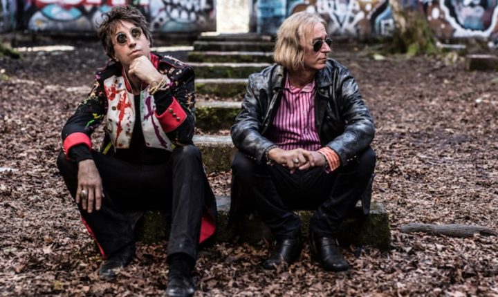 Peter Buck, Joseph Arthur Release First Song Together, ‘I Am the Moment’