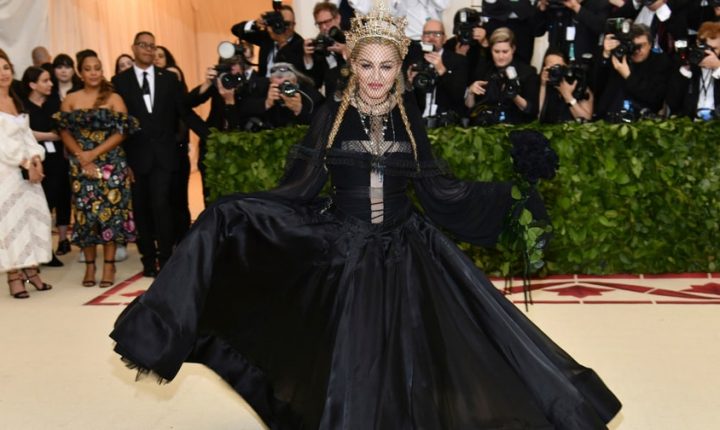 See Madonna’s Surprise Performance of ‘Like a Prayer,’ ‘Hallelujah’ at Met Gala