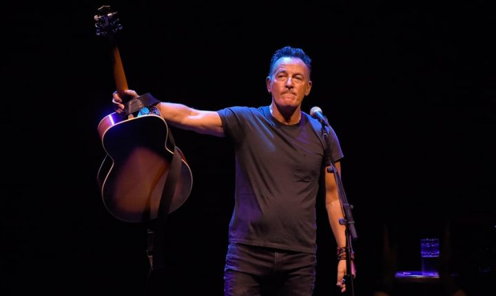 Bruce Springsteen to Win Special Tony Award for Hit Stage Production